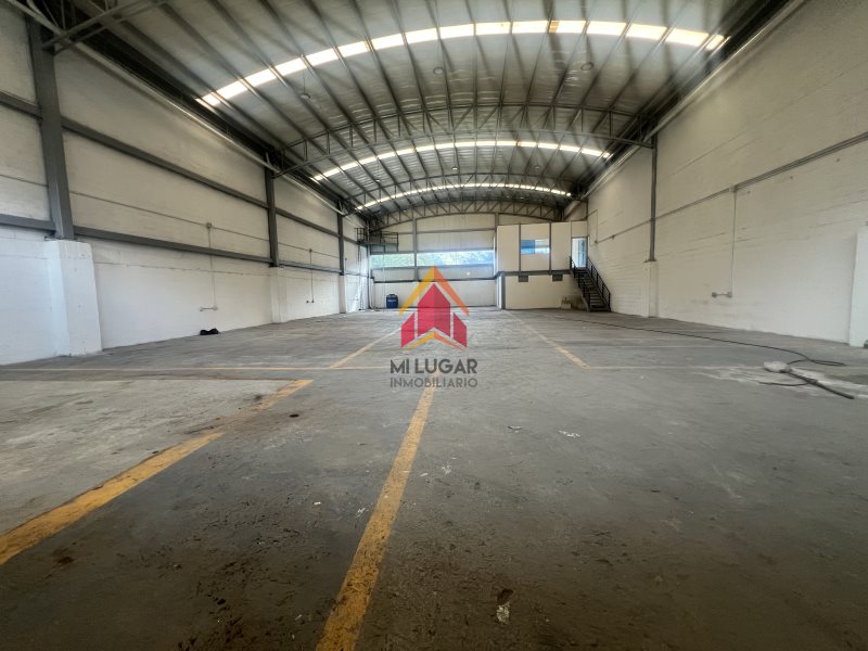 Bodega disponible para Arriendo en Caldas Caldas Foto numero 1