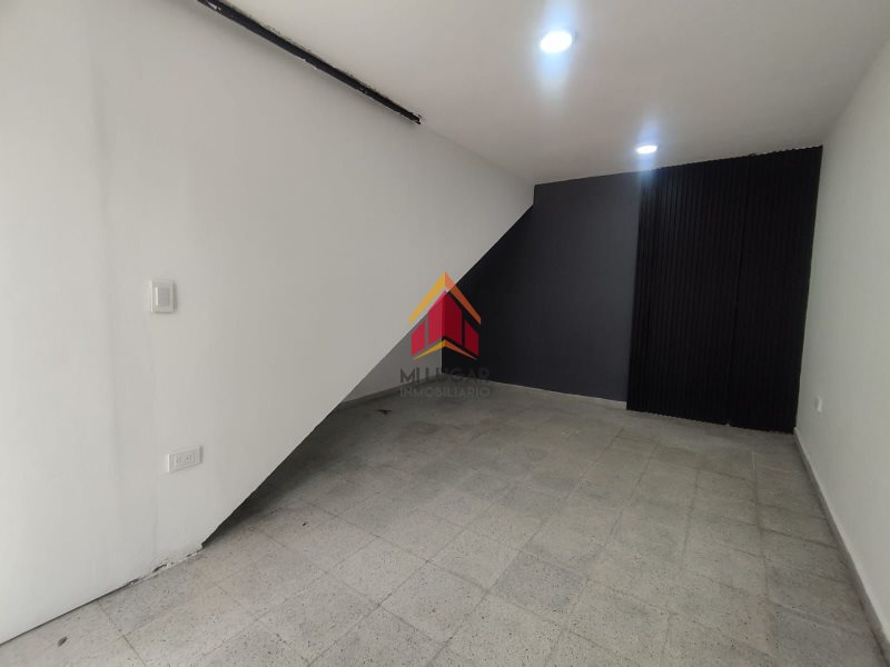 Local disponible para Arriendo en Envigado Los Naranjos Foto numero 1