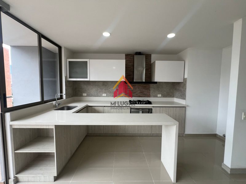 Apartamento disponible para Arriendo en Envigado La Paz Foto numero 1