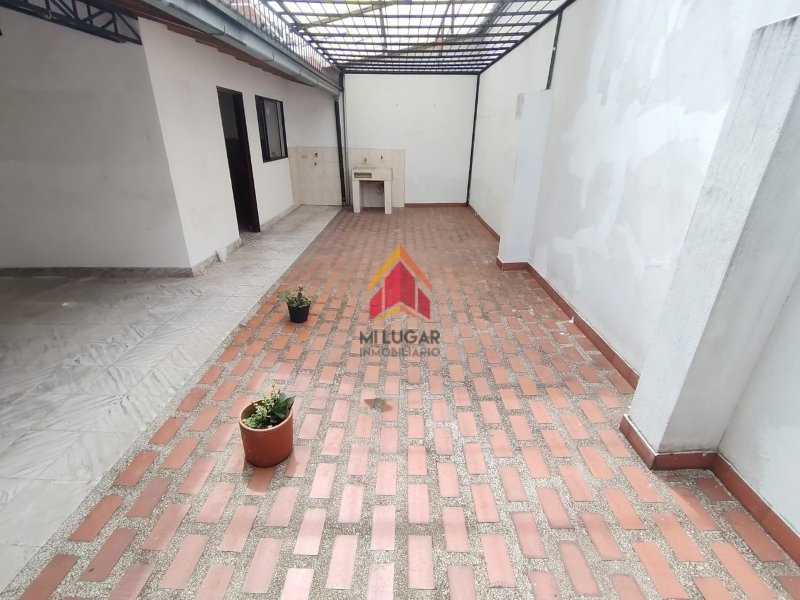 Casa-local disponible para Arriendo en Envigado Mesa Foto numero 1
