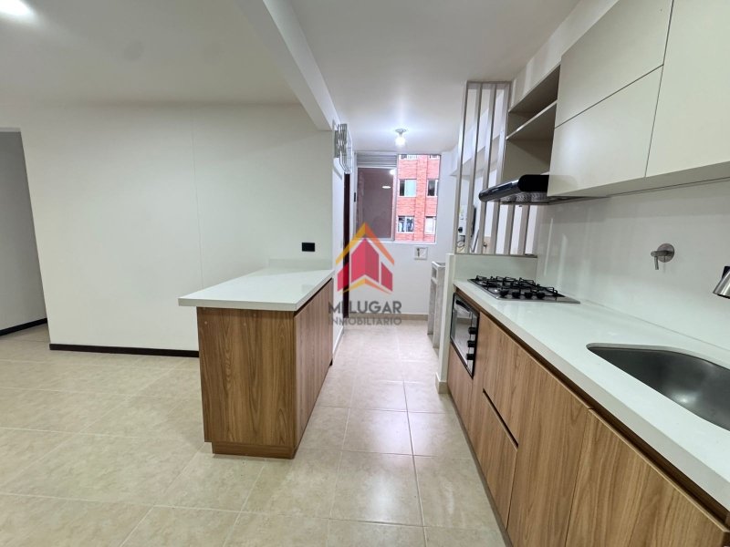Apartamento disponible para Arriendo en Envigado Cumbres Foto numero 1