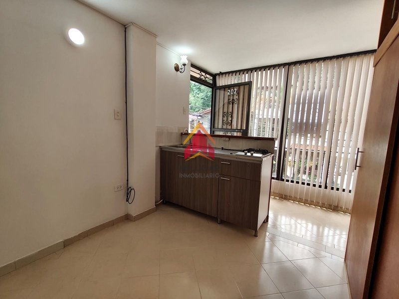 Apartaestudio disponible para Arriendo en Envigado El Trianón Foto numero 1