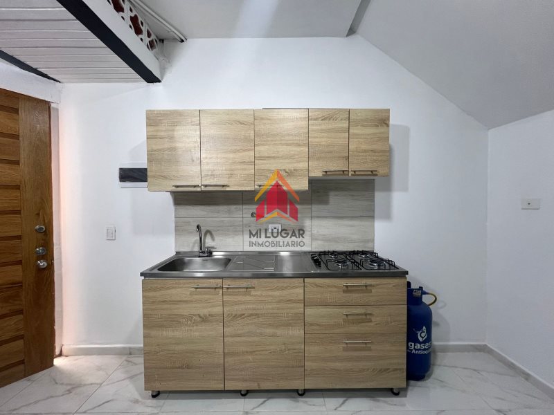 Apartaestudio disponible para Arriendo en Envigado La Mina Foto numero 1