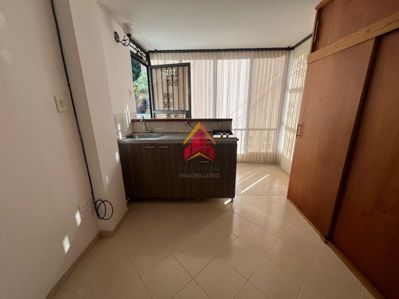 Apartaestudio disponible para Arriendo en Envigado El Trianón Foto numero 1