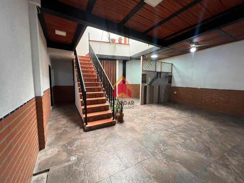 Casa-local disponible para Arriendo en Envigado Las Margaritas Foto numero 1