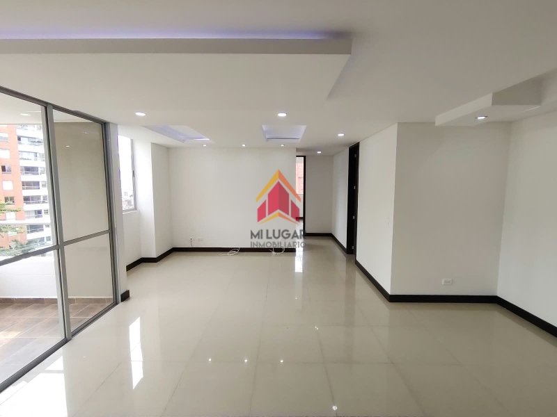 Apartamento en arriendo en El Esmeraldal, Envigado