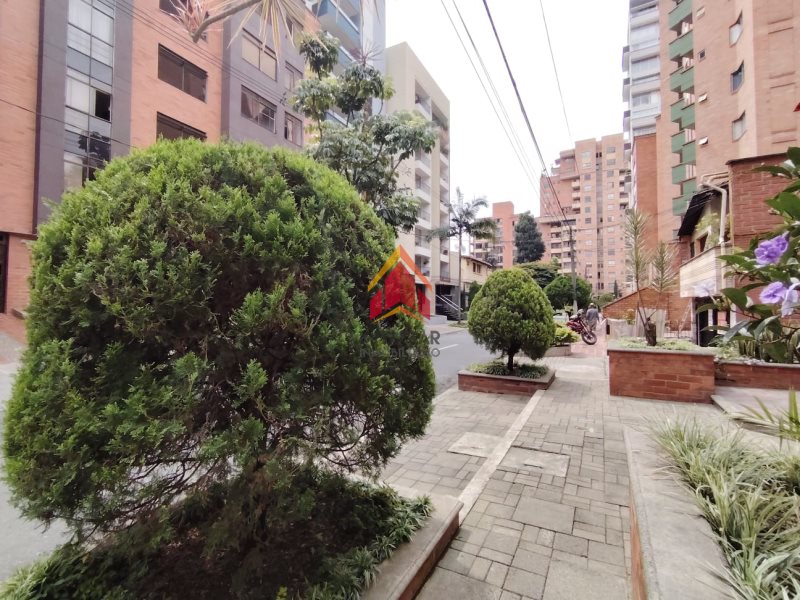 Casa-local disponible para Arriendo en Medellín Conquistadores Foto numero 1