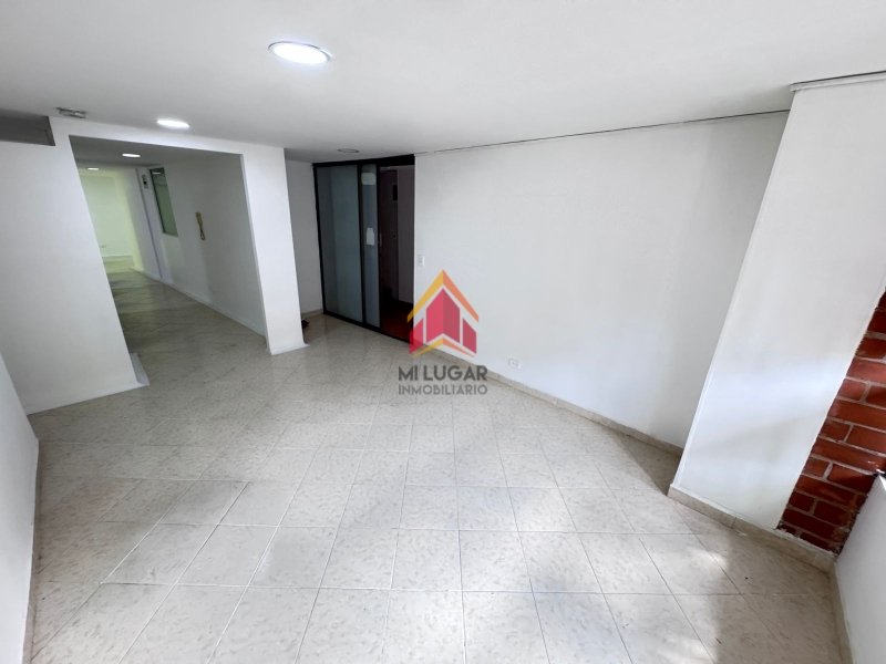 Local disponible para Arriendo en Envigado Centro Foto numero 1