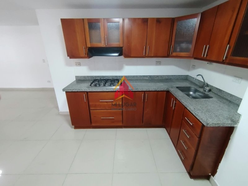 Apartamento disponible para Arriendo en Envigado Los Naranjos Foto numero 1