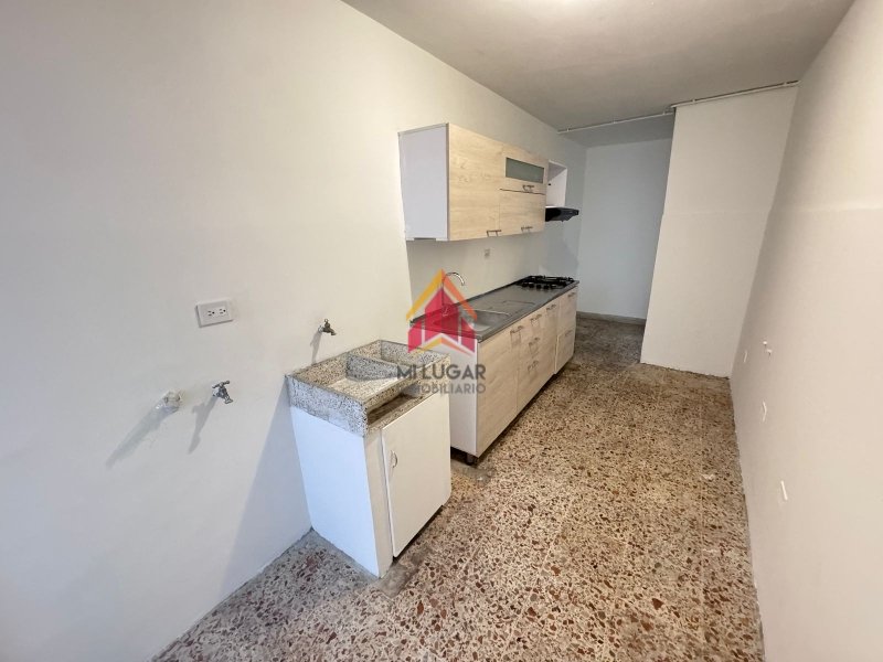 Apartamento disponible para Arriendo en Envigado Centro Foto numero 1