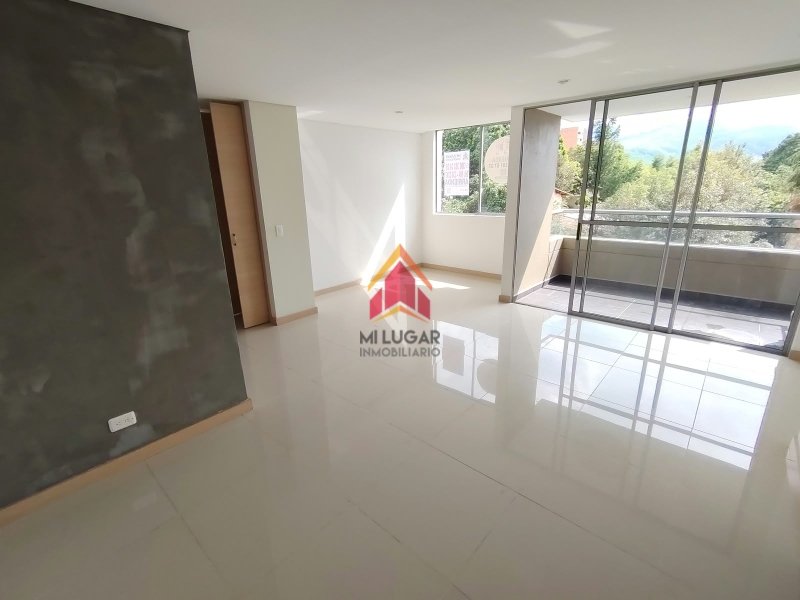 Apartamento disponible para Arriendo en Envigado El Esmeraldal Foto numero 1