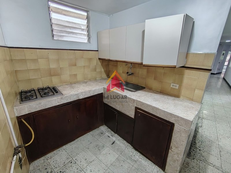 Casa-local disponible para Arriendo en Envigado La Magnolia Foto numero 1